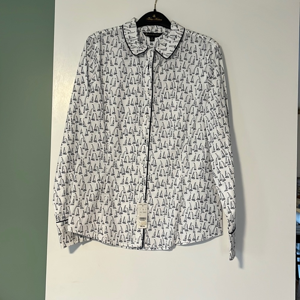 Brooks Brothers Sailboat Pattern Button-up